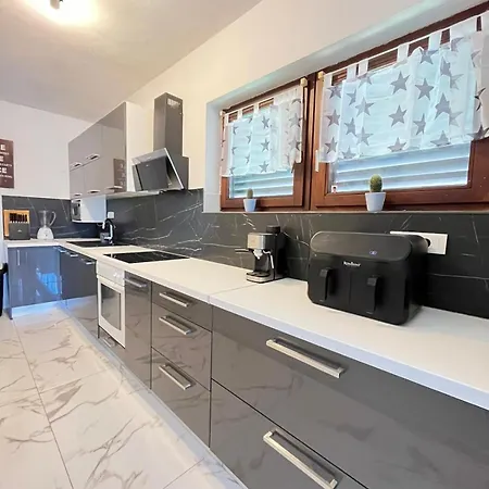 Kuca Za Miran Odmor -